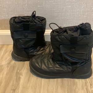 The North Face Thermoball Boots women’s sz 6